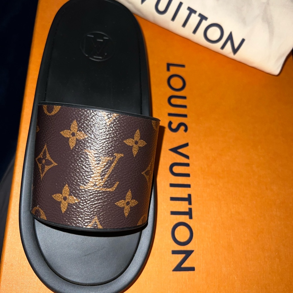 Louis Vuitton slides